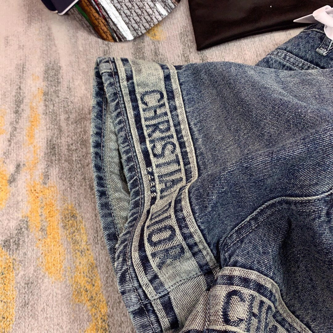 Retro distressed denim shorts