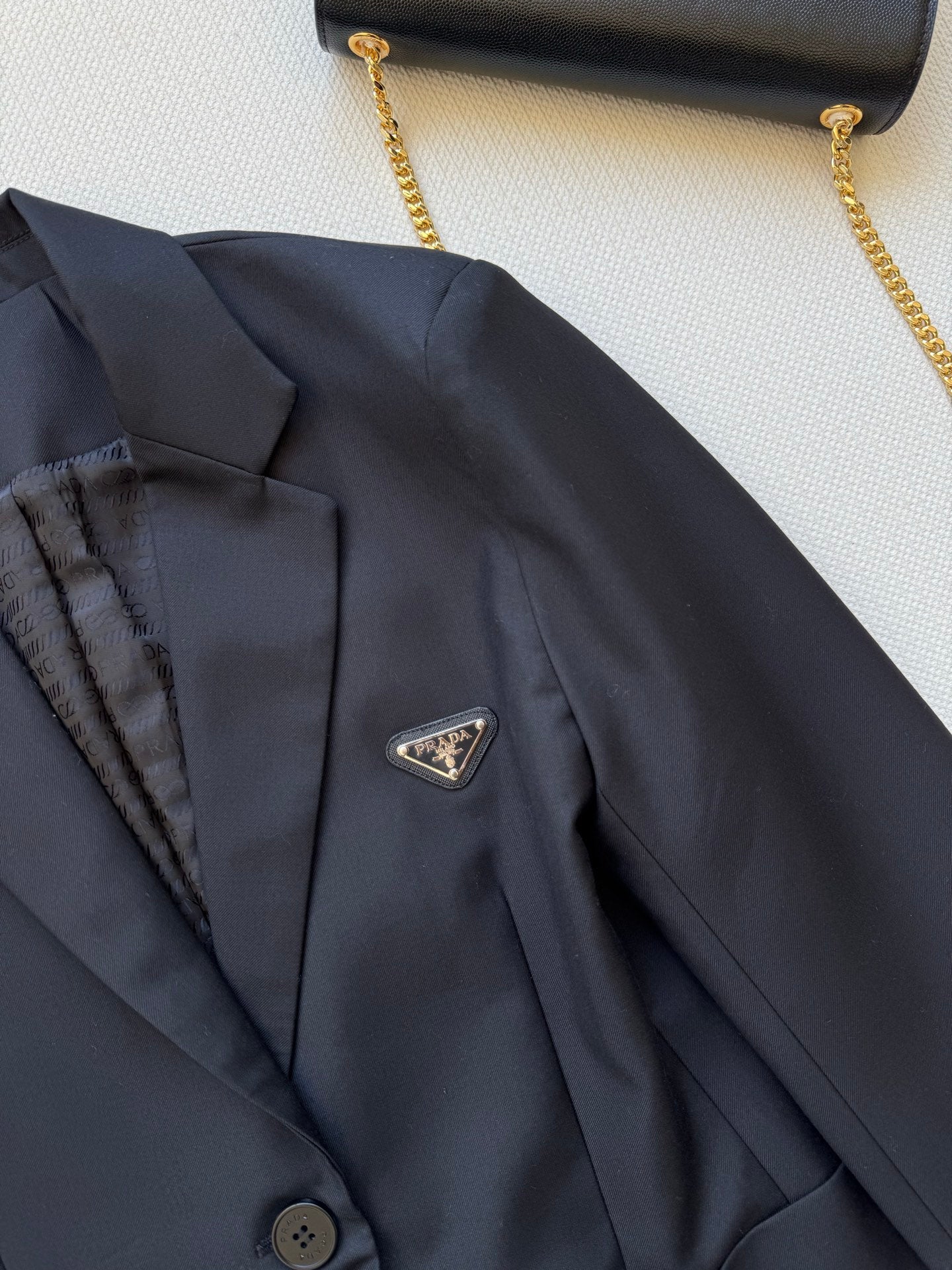 25 logo blazer