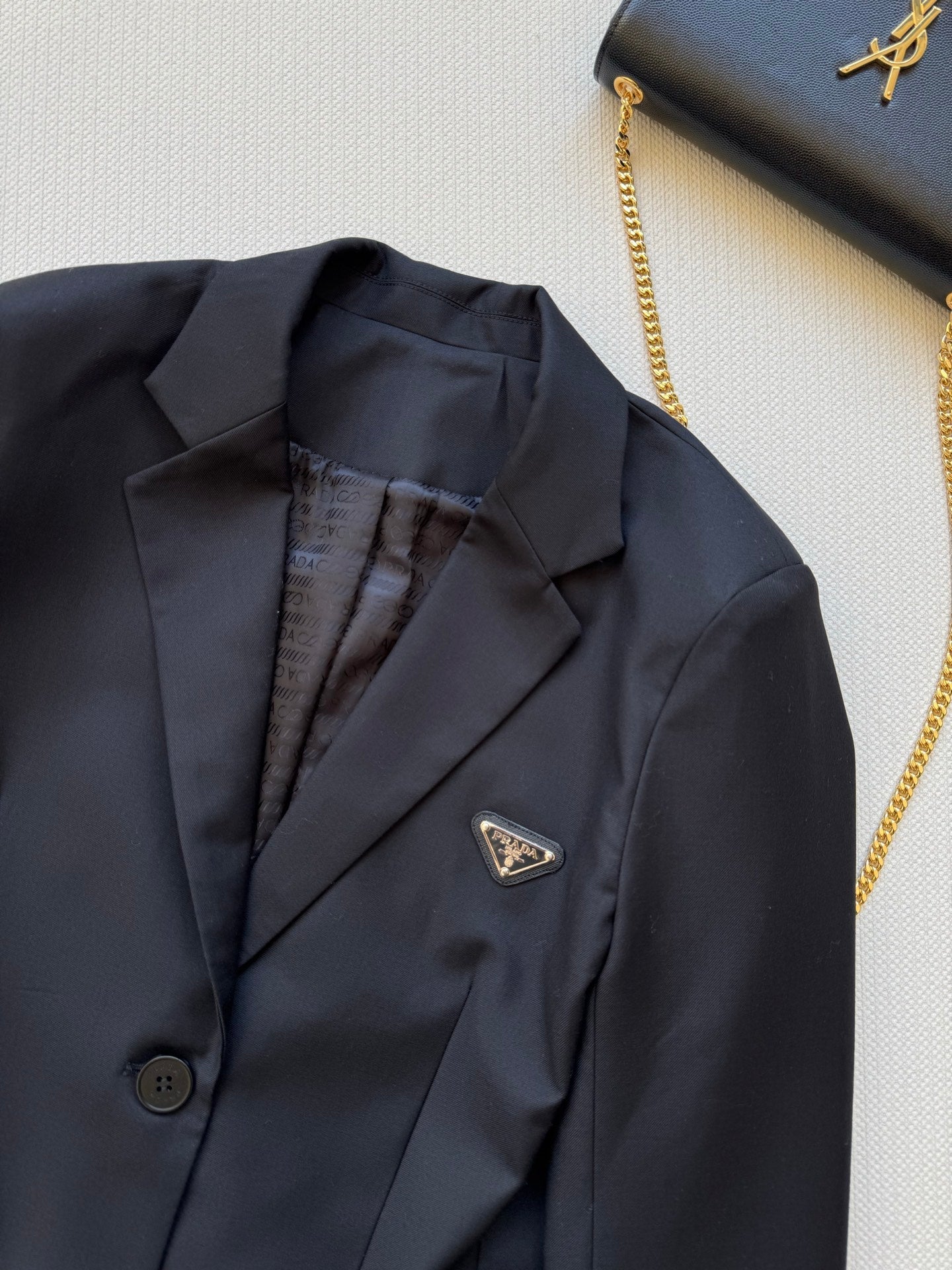 25 logo blazer