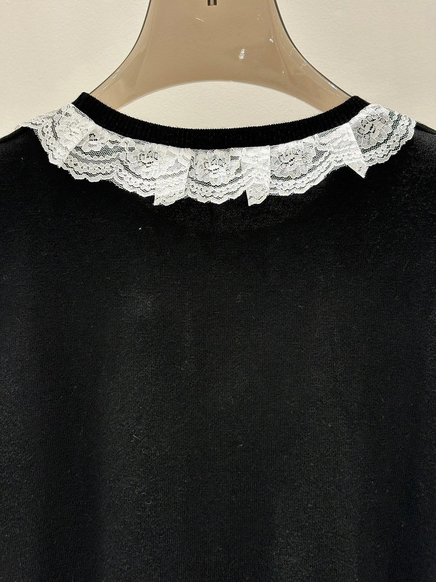 Lace round neck knitted short sleeves
