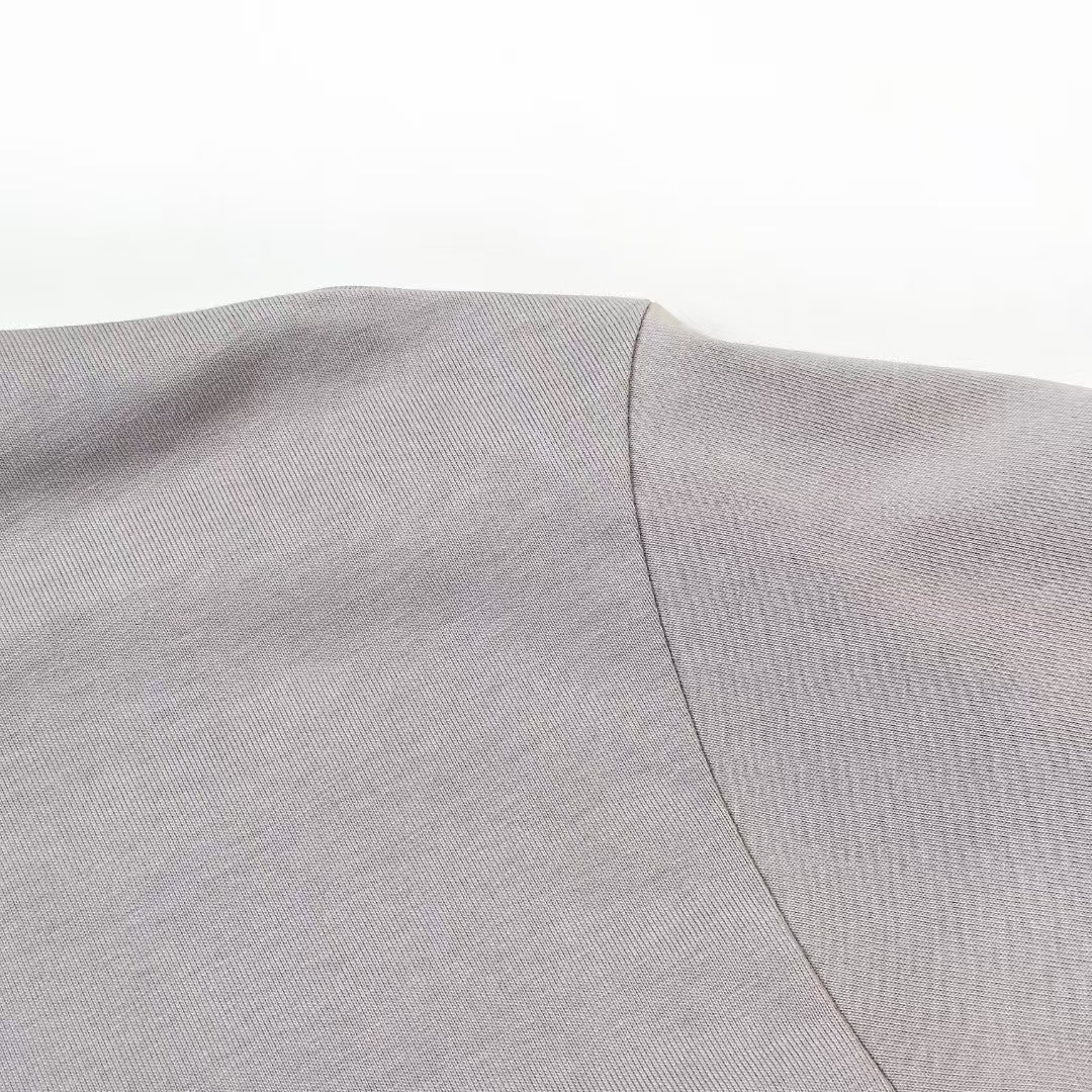 loose fit short sleeves