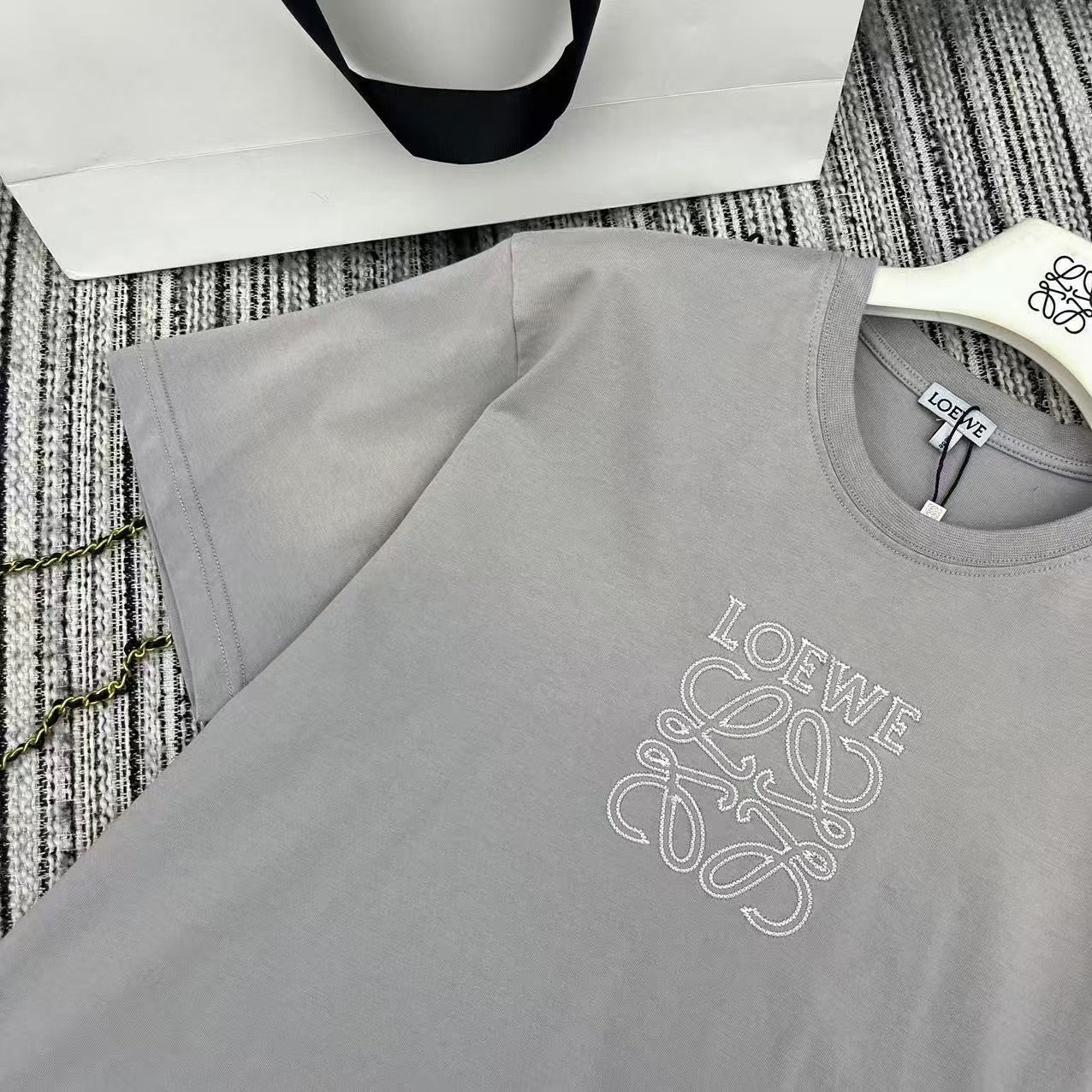 Logo embroidered short-sleeved crew neck T-shirt