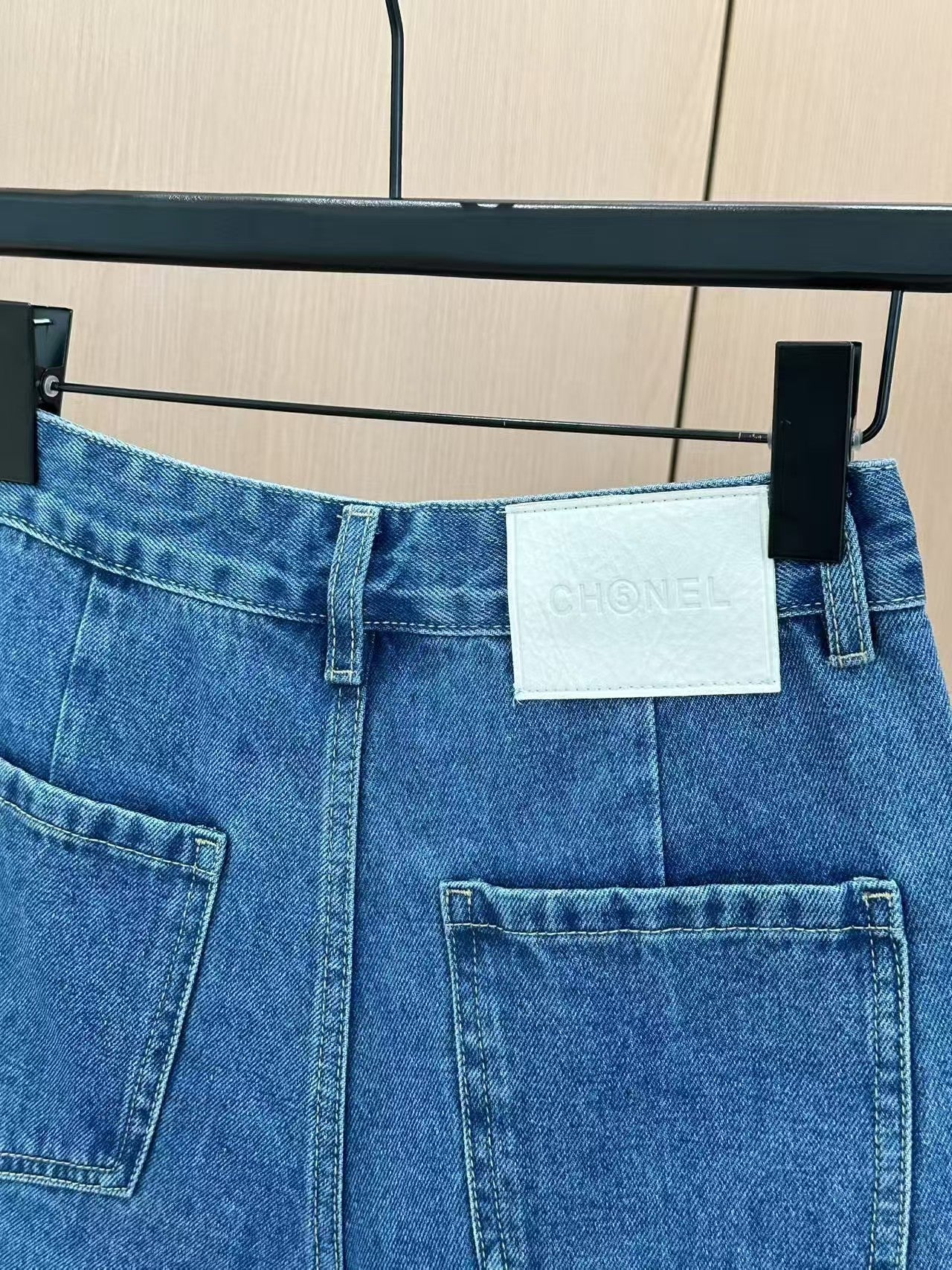 Heavy duty buttoned denim shorts