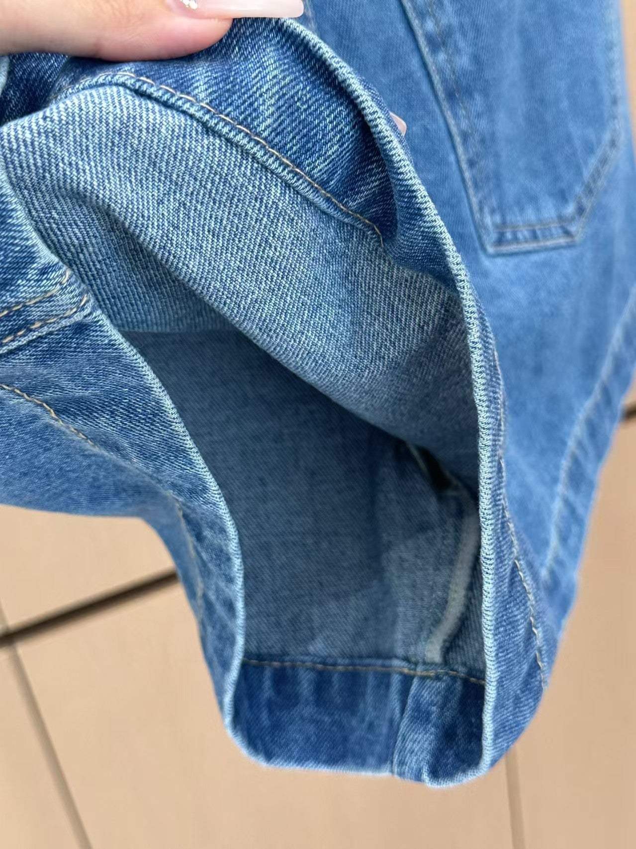 Heavy duty buttoned denim shorts