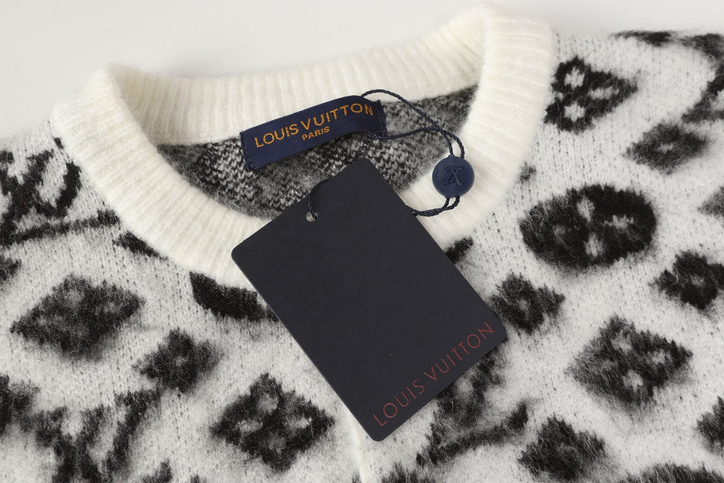 2025 versatile casual monogram short sweater