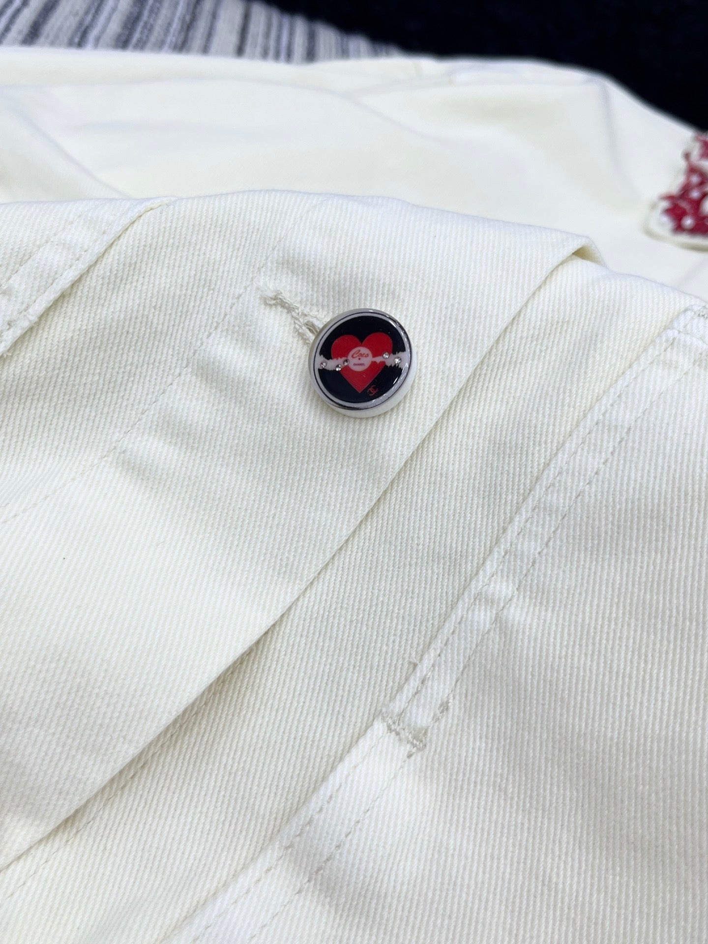 25 vintage series classic lapel hand-beaded denim jacket
