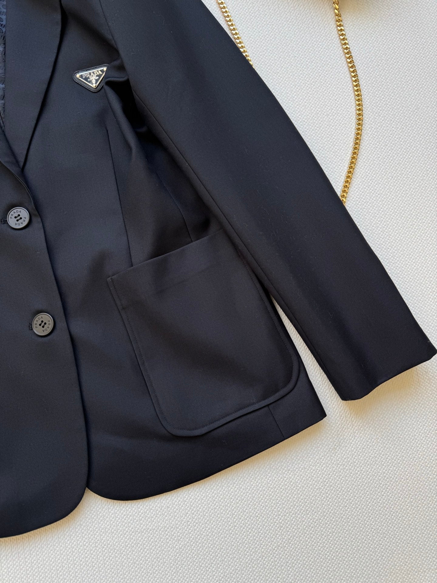 25 logo blazer