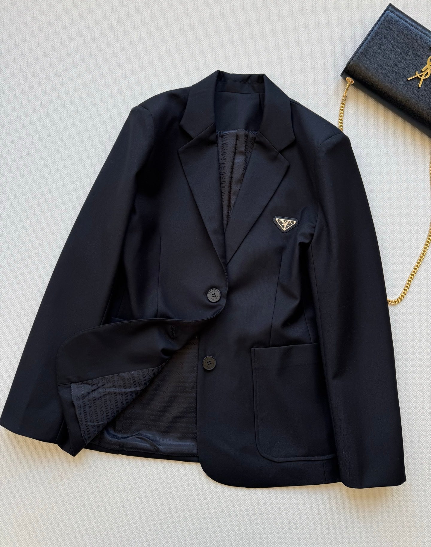 25 logo blazer
