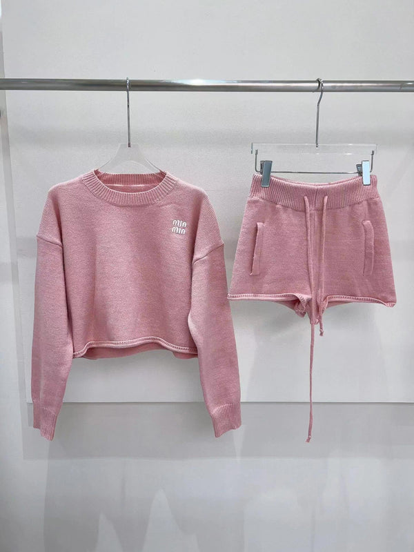 new knitted top pullover and knitted shorts set