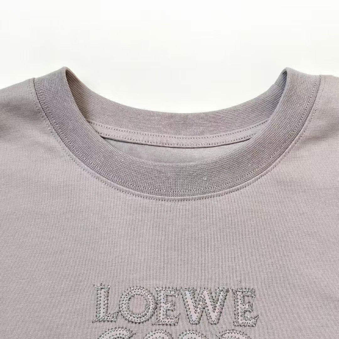 loose fit short sleeves