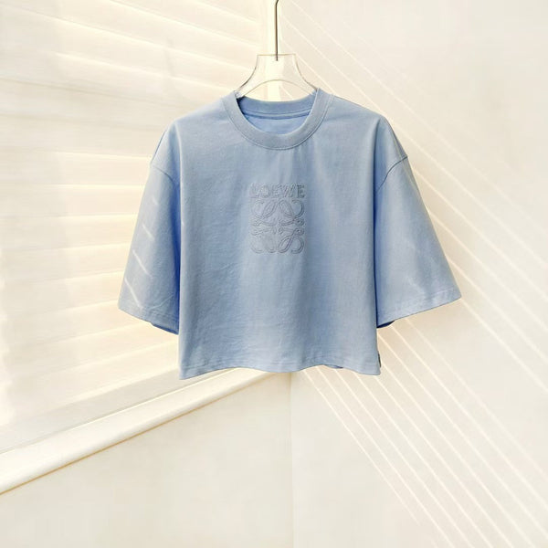 loose fit short sleeves