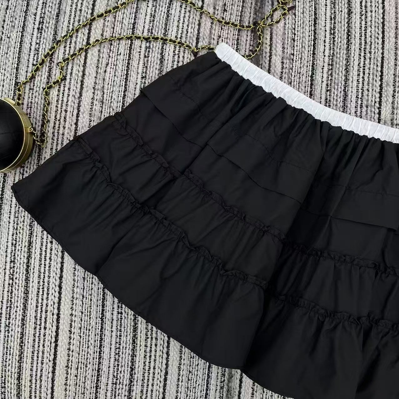 Contrast elastic waist short skirt