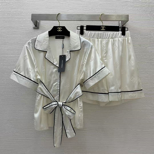 Flocking letter logo set