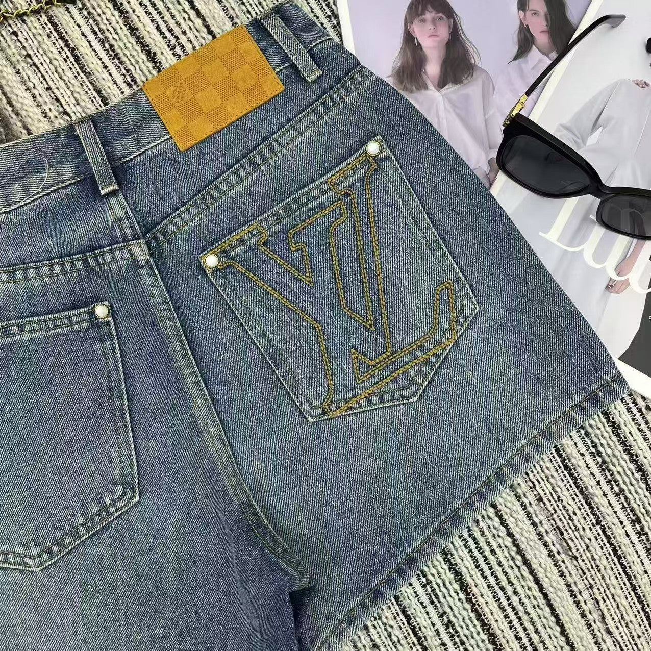 embroidered letter pocket denim shorts