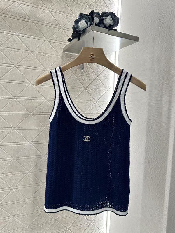 Contrast knitted suspenders