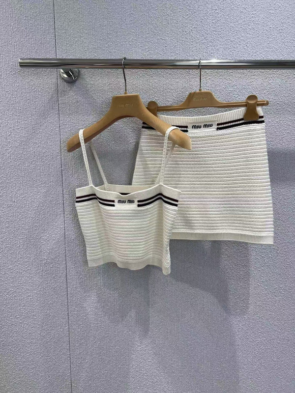 Knitted suspenders + skirt