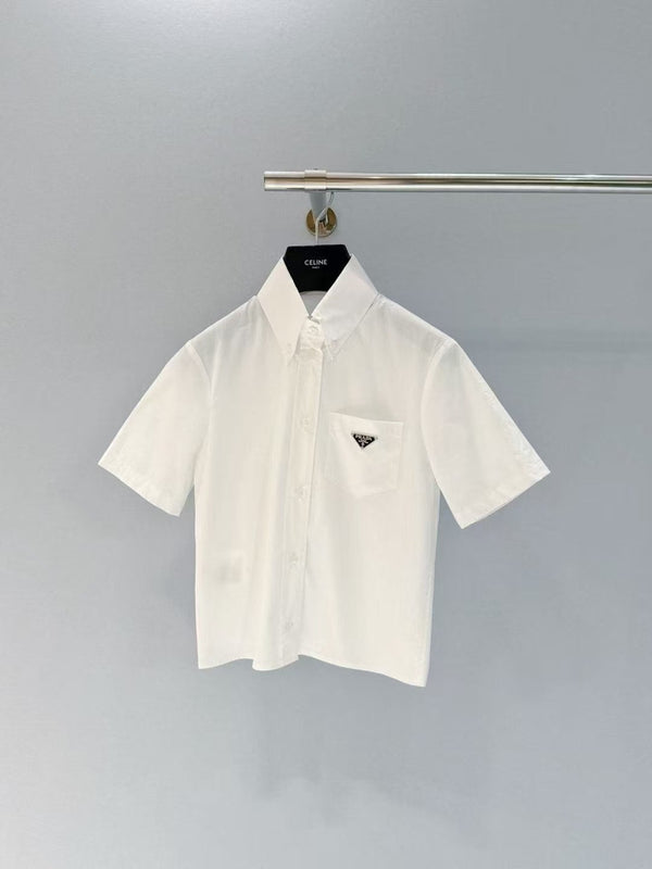 White shirt✨Classic college-style shirt