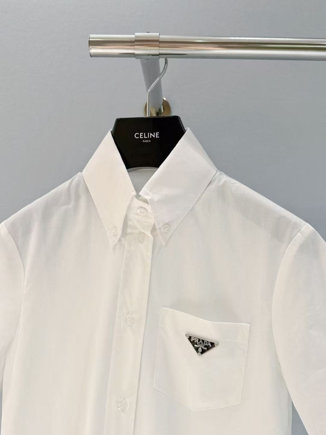 White shirt✨Classic college-style shirt