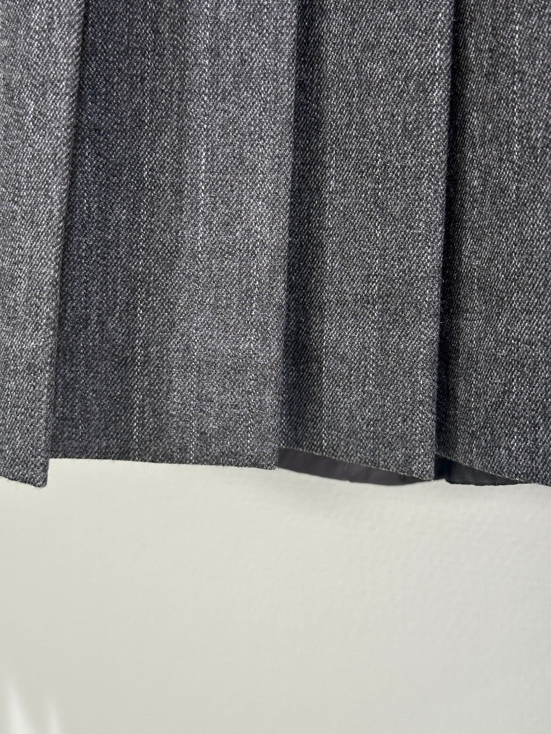 25 NEW Miu vertical stripes casual sports style