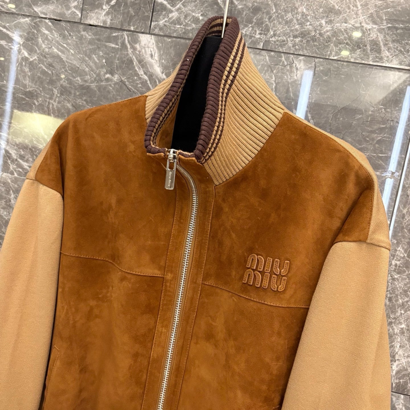 Retro jacket with colorblocking