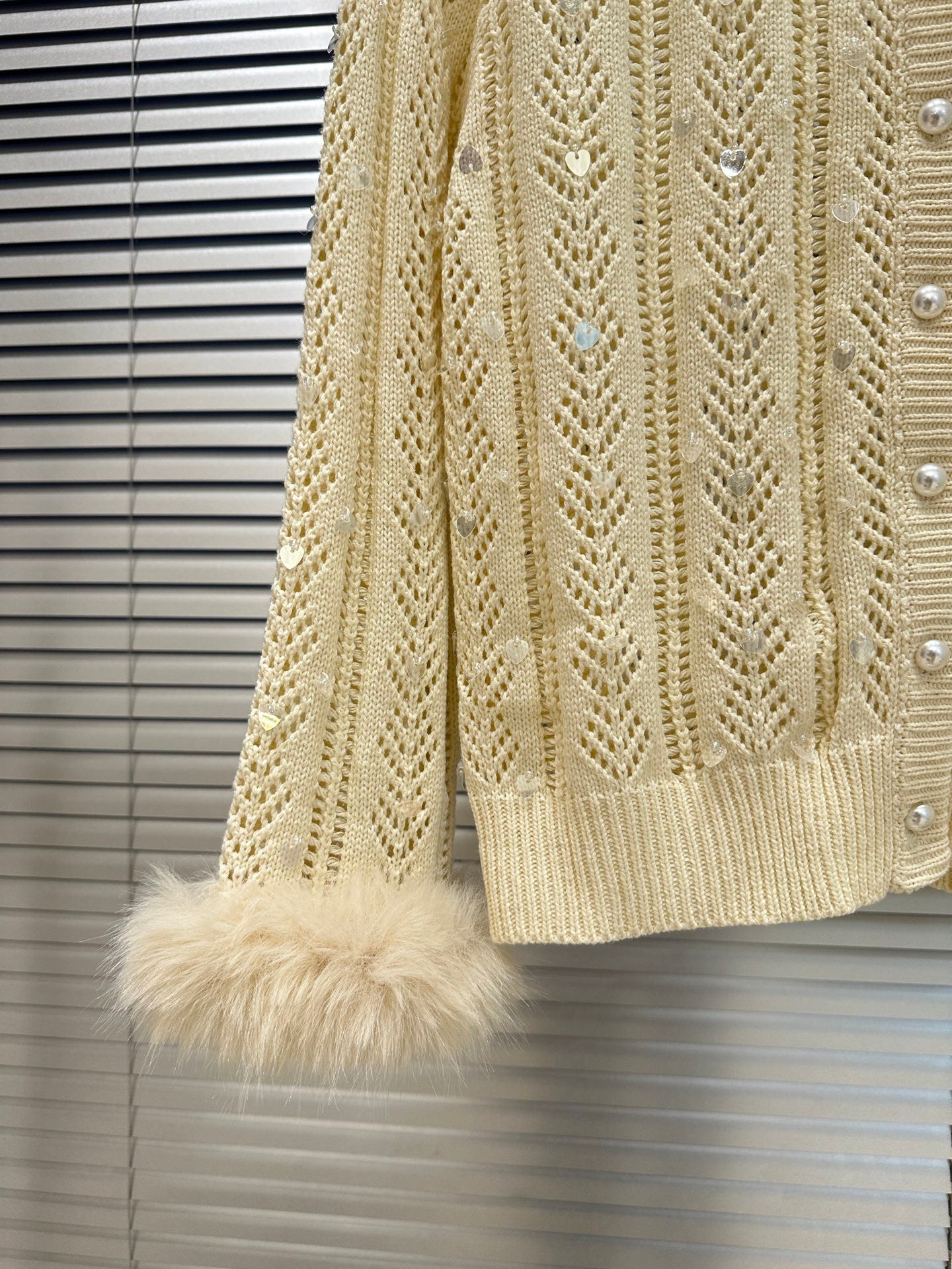 25 Early Autumn New Round Neck Jean Knit Cardigan