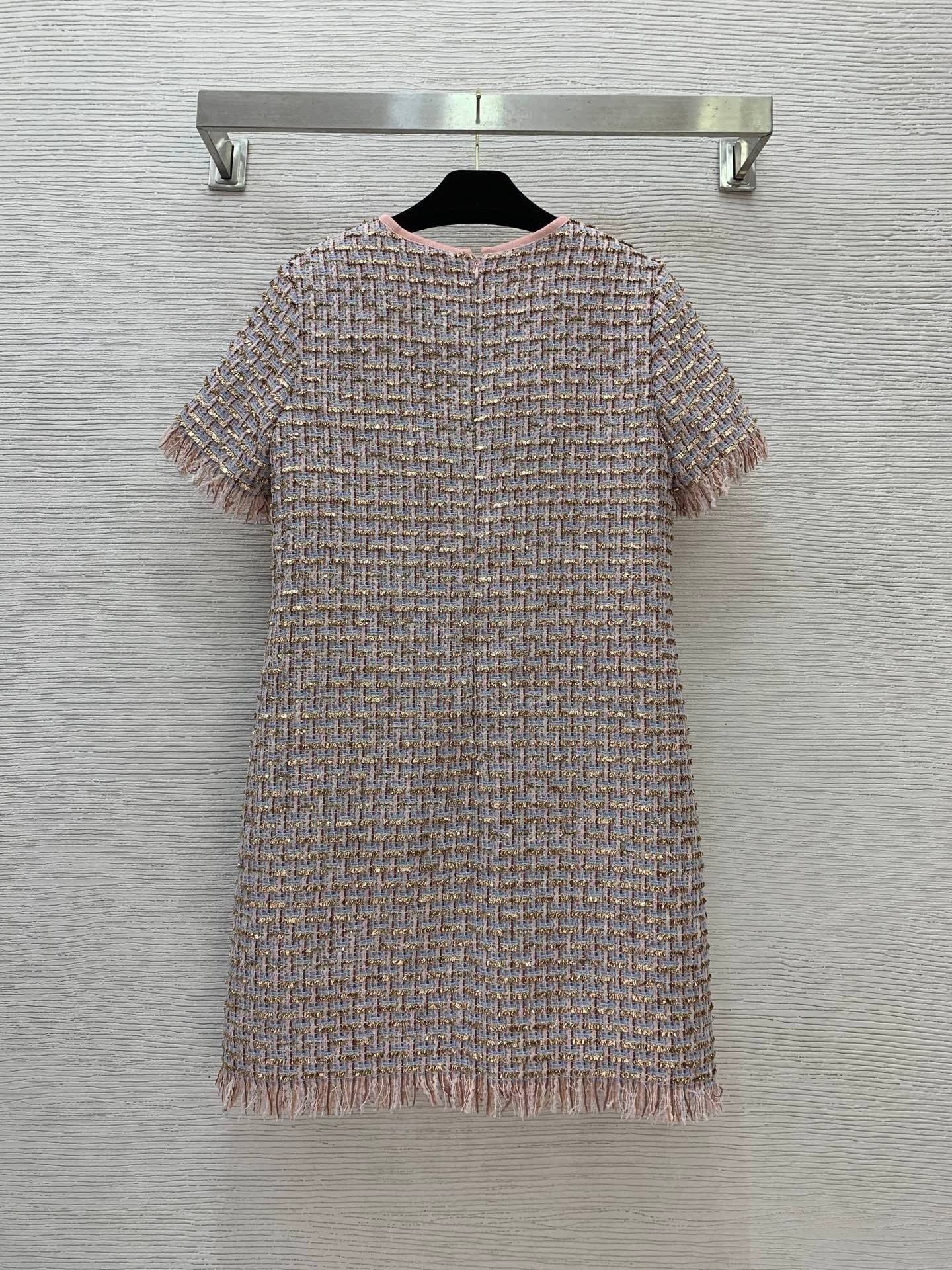 Chanel style short-sleeved dress