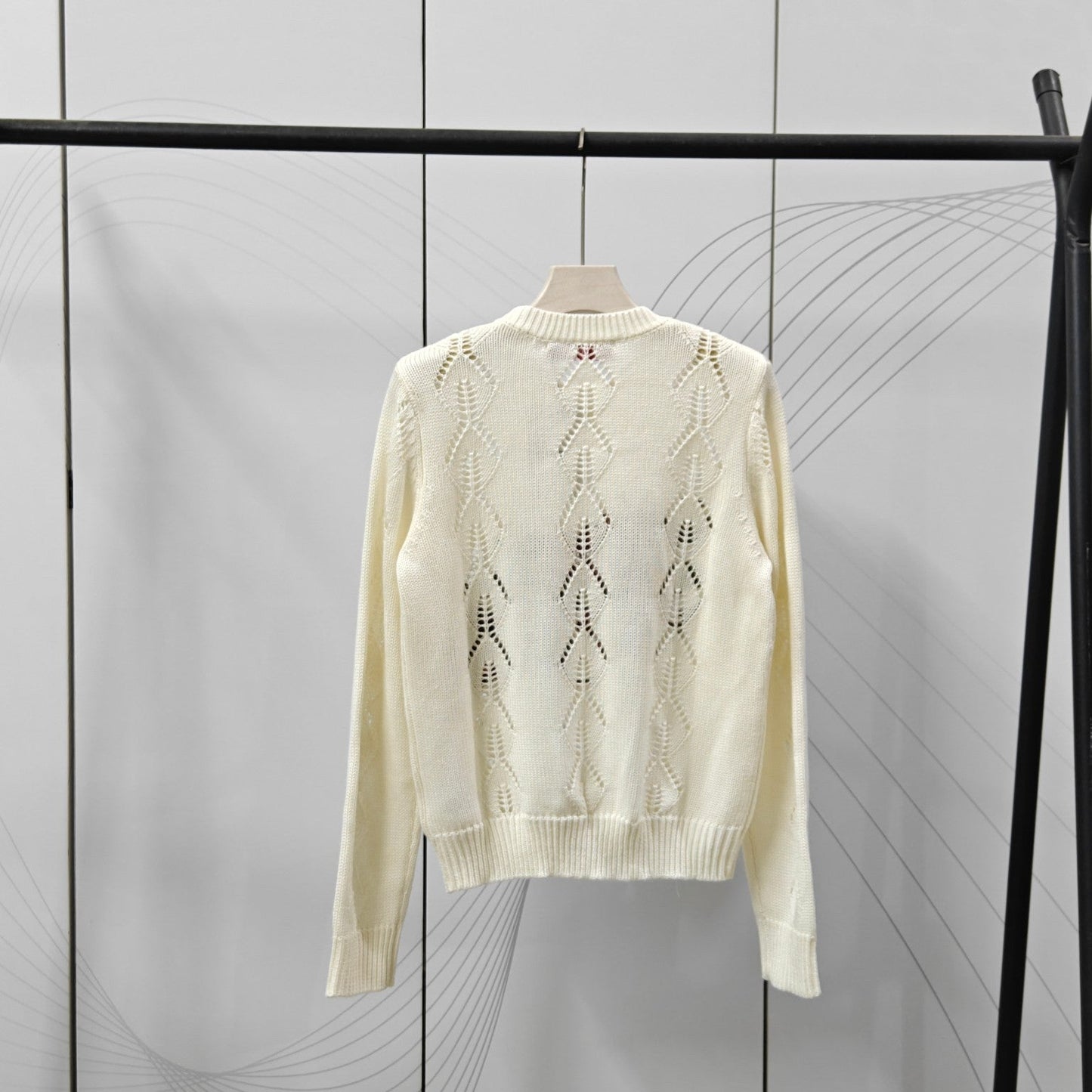 knitted long sleeves