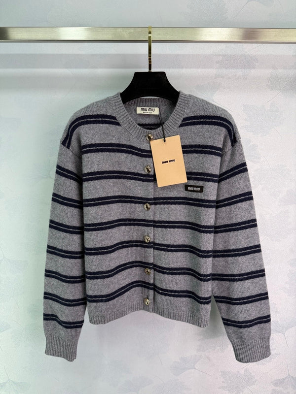 25 New Striped Knitted Long Sleeve Cardigan