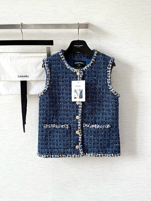 25B Super beautiful blue 🩵 style woven custom-dyed vest