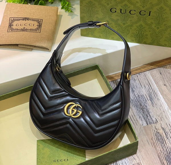 Hot-selling underarm bags for all seasons