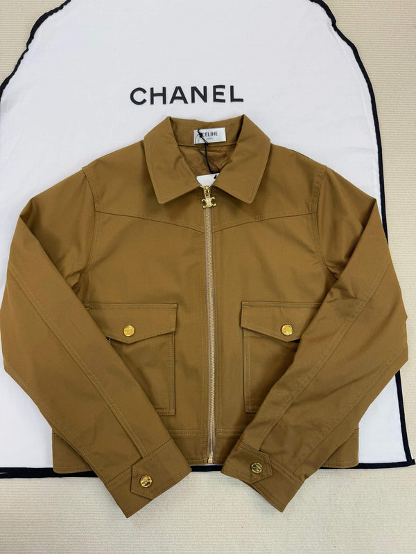 A new cool and handsome coat for early autumn