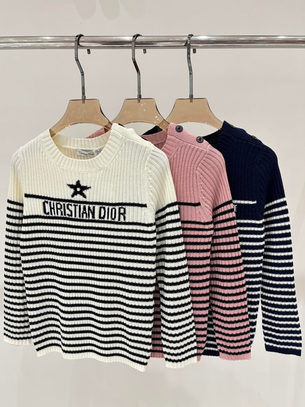 25 Early Autumn Five-Pointed Star Embroidered Knitted Long-Sleeved Top