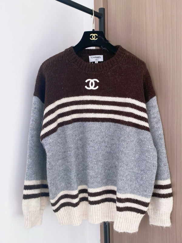 25FW best-selling crew neck knit sweater, soft and comfortable to wear.