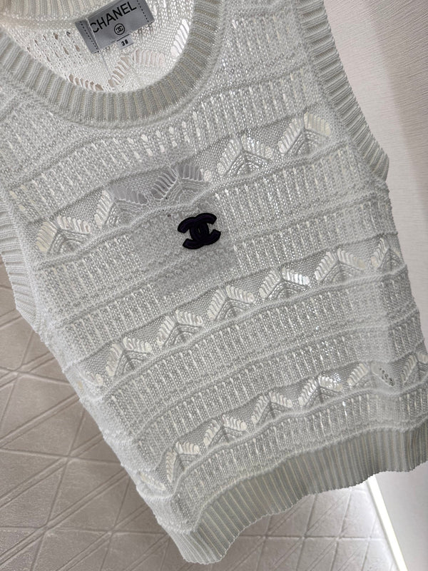 Openwork Floral Knit Vest